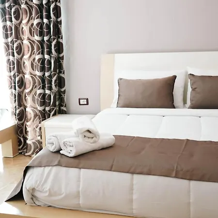 Kristal Hotel