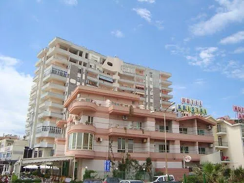 克里斯塔尔酒店 Durrës