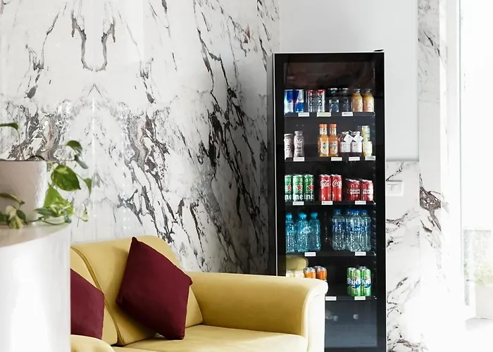 克里斯塔尔酒店 酒店 Durrës