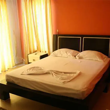 Kristal Szálloda Durrës